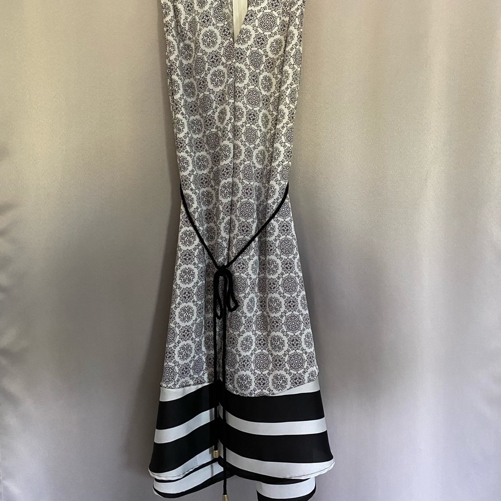Black/white printed dress w black tassel belt